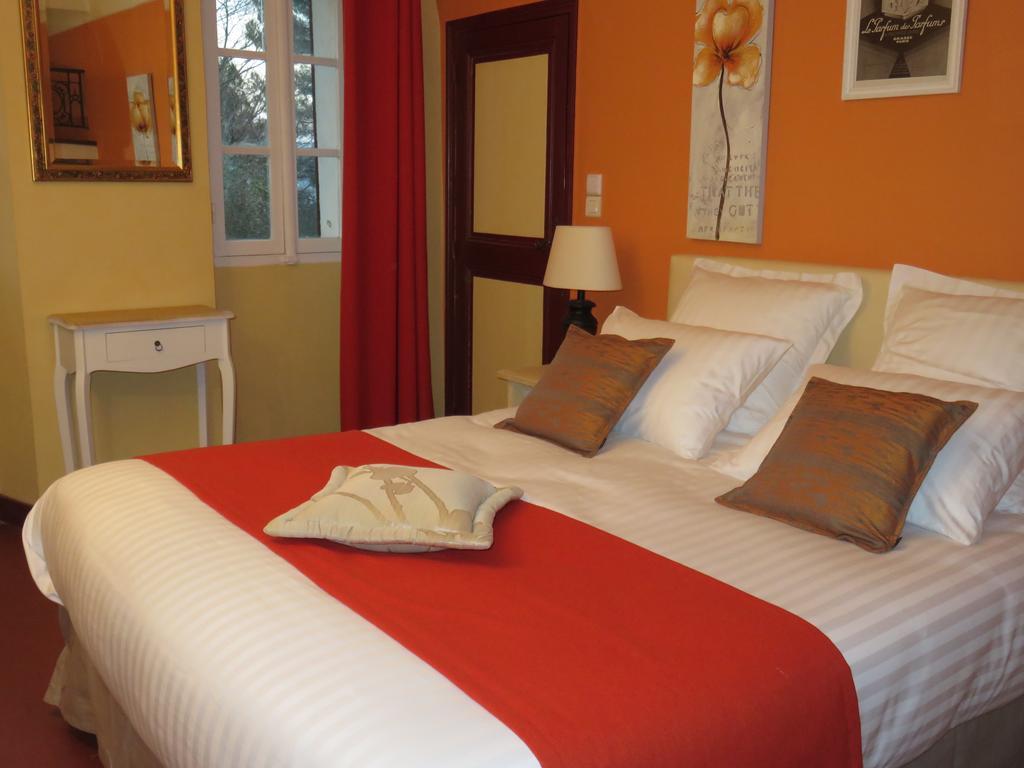 Le Clos Des Canebiers Bed and Breakfast Grasse Kamer foto