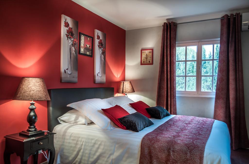 Le Clos Des Canebiers Bed and Breakfast Grasse Kamer foto