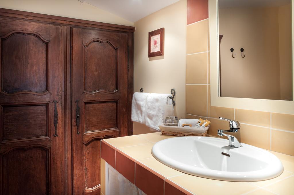 Le Clos Des Canebiers Bed and Breakfast Grasse Kamer foto