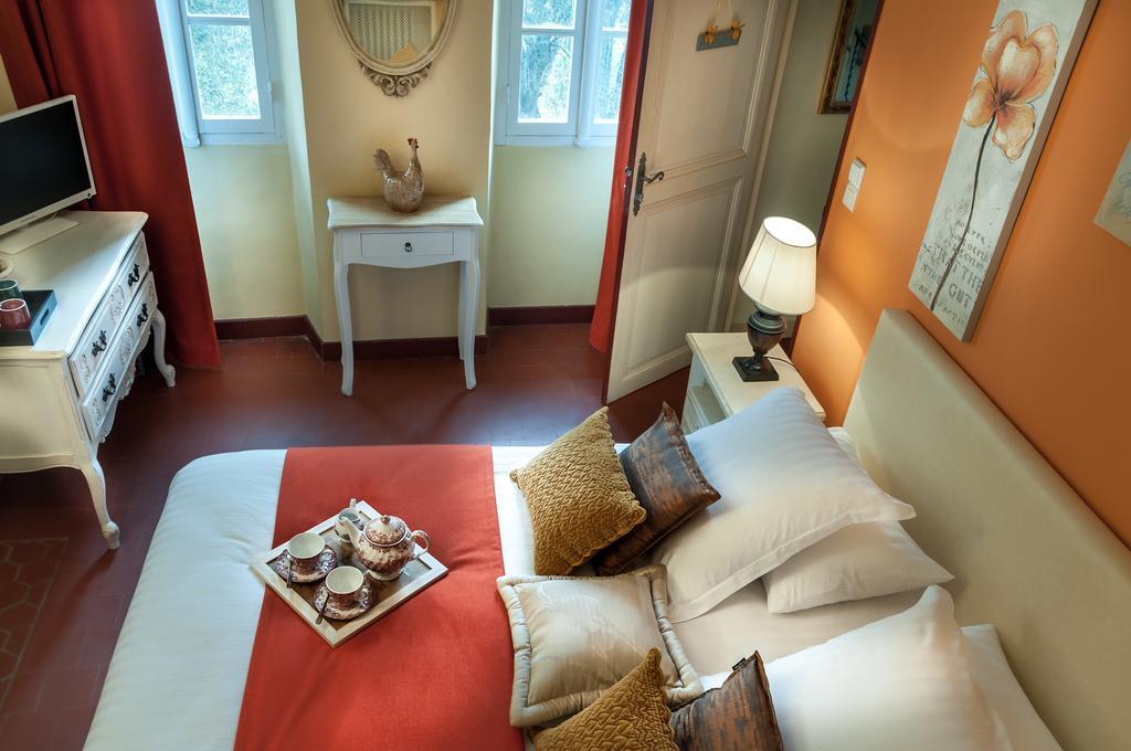 Le Clos Des Canebiers Bed and Breakfast Grasse Kamer foto