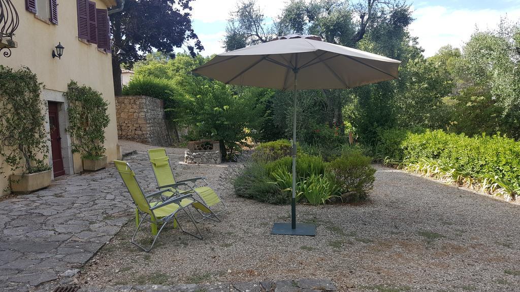 Le Clos Des Canebiers Bed and Breakfast Grasse Buitenkant foto